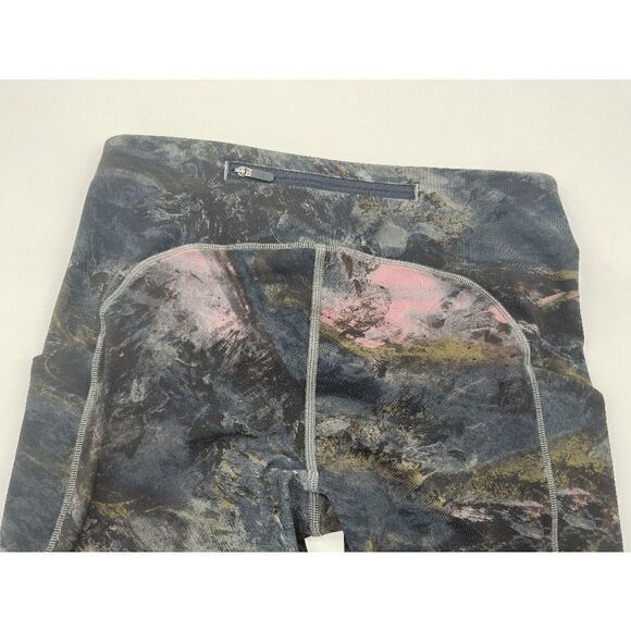Lululemon Leggings New Like Capri Sz 4 Tie Die - Picture 9 of 9